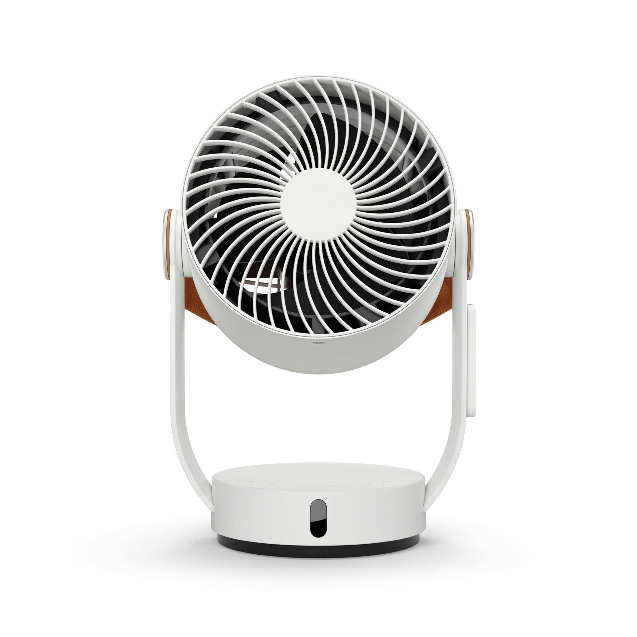 Weißer SF Leo Ventilator. Tischventilator mit modernem Design für Zuhause oder Büro. Kühlung mit Stil.
