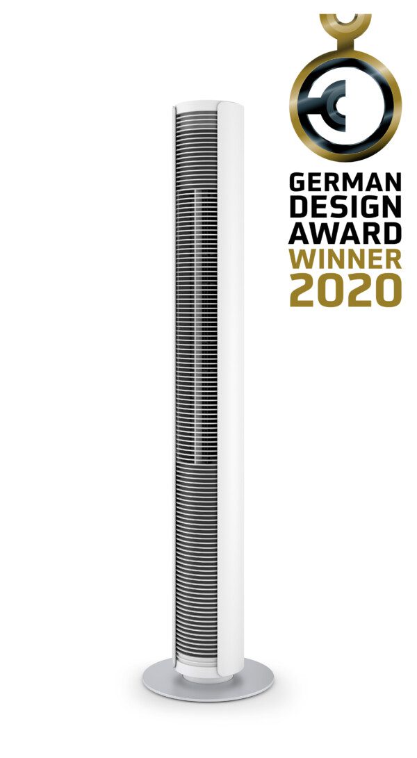 Turmventilator Peter in Weiß/Silber: Ein schlanker Turmventilator mit Schwenkfunktion für Räume bis zu 40m², ausgezeichnet als Sieger des Deutschen Design Awards!"