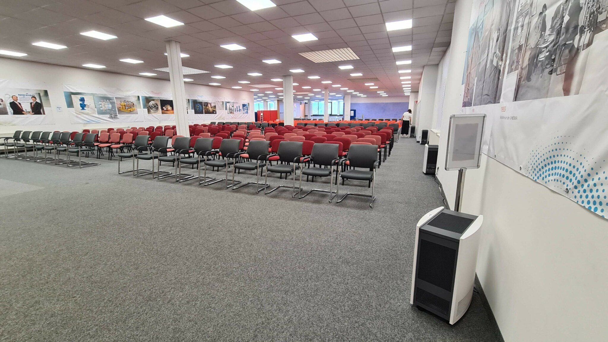 Luftreiniger für Seminare und Mitgliederversammlungen - Blueair Classic mit Aktivkohle- und Hepafilter