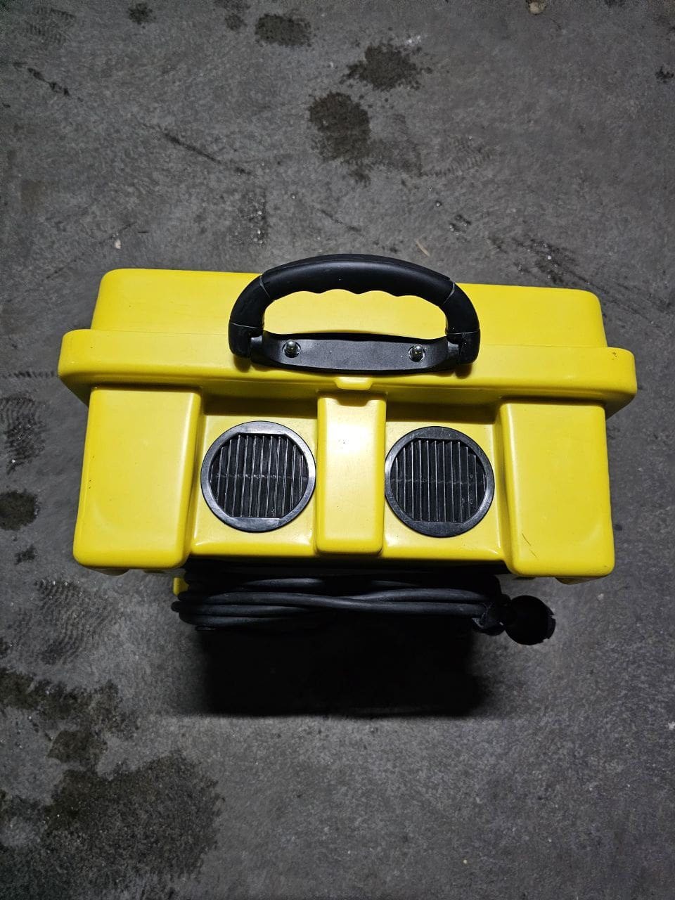 Trotec TAC 750 E von oben mit HEPA H13 Filter mieten Trotec TAC 750 E von oben mit HEPA H13 Filter mieten