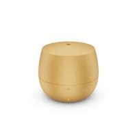 Goldener Mia Aroma Diffuser, isoliert auf Weiß. Stilvolles Design für Duftöl. SF_Mia_gold_iso.