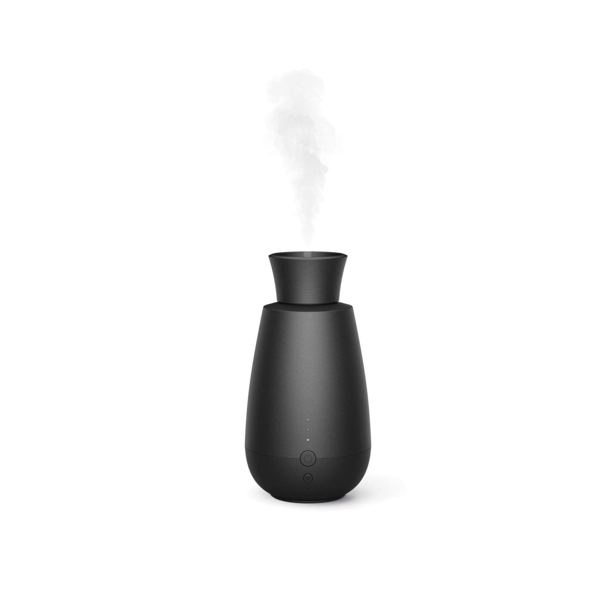 Schwarzer Aroma Diffuser Ella von Stadler Form. Kabellos, Duft ohne Wasser. Ideal für ätherische Öle. Elegantes Design.