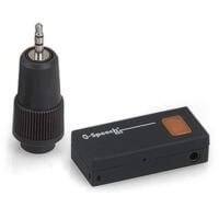 LD6000 PTS Bluetooth-Empfänger: Nahaufnahme des Audio-Adapters und des Bluetooth-Geräts für drahtlose Audioübertragung. Kompaktes Design.