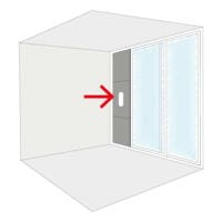 Illustration einer PAC 3500 E Fensterschiene. Detailaufnahme der Montage mit rotem Pfeil zur Verdeutlichung. Optimale Fensterabdichtung.