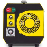 AirgoPro 8 Geruchsbeseitiger: Detailansicht des gelb-schwarzen Geräts mit Bedienelementen für Ionisierung, Ventilator und Timer. Luftreinigung leicht gemacht!