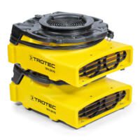 Zwei gelbe Radialventilatoren TFV 29 FS von Trotec gestapelt. Ideal für Bautrocknung und Wasserschadensanierung. Leistungsstark und effizient.