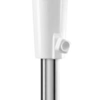 Detailaufnahme Standventilator TVE 26 S: Weißes Design mit Fernbedienung und Oszillation. Fokus auf Steuerelement. Nähe für Details.