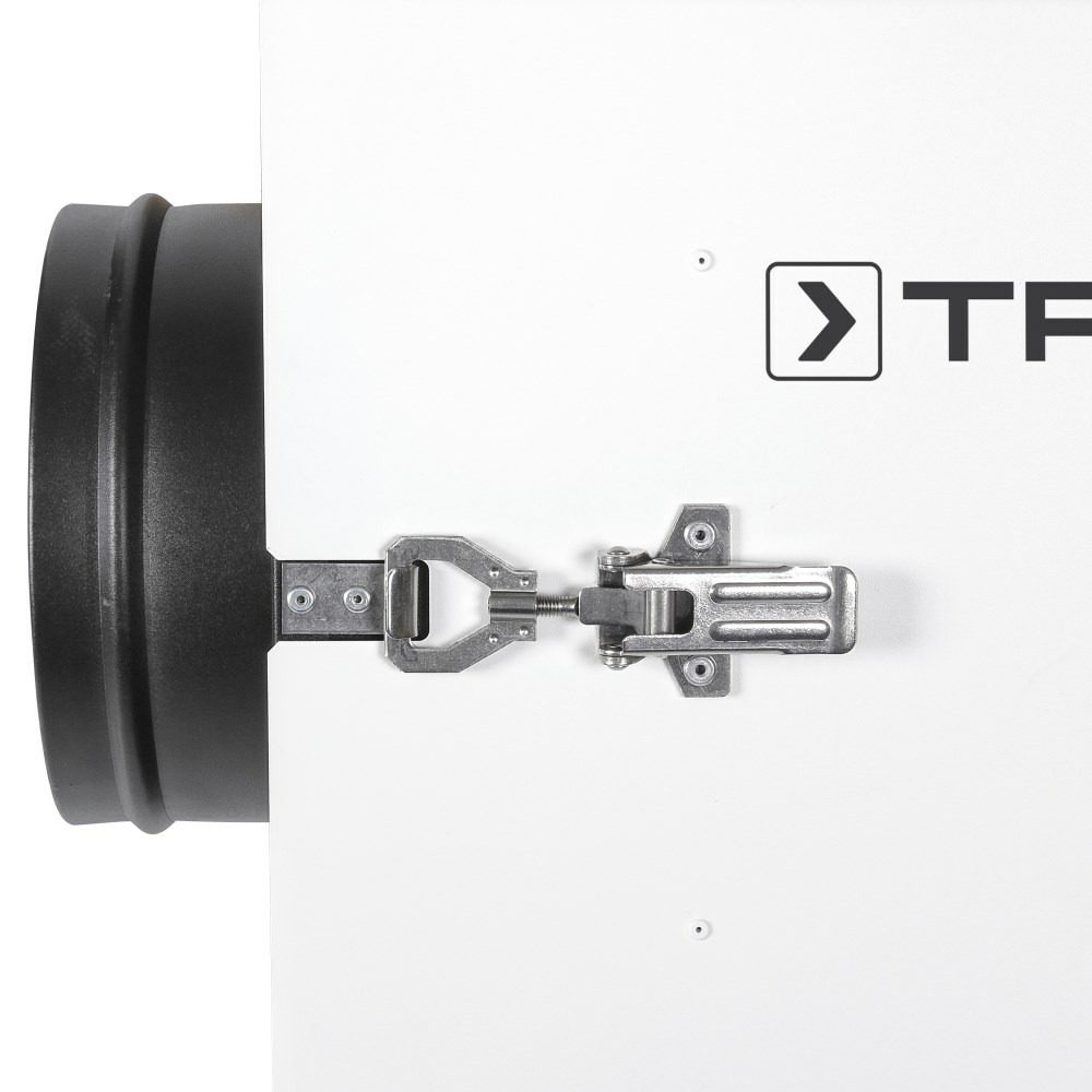 Detailansicht eines Trotec TAC 1500 S Luftreinigers. Fokus auf Verschlussmechanismus und Luftkanal. Ideal für Baustellen und Sanierungen. 123 Zeichen
