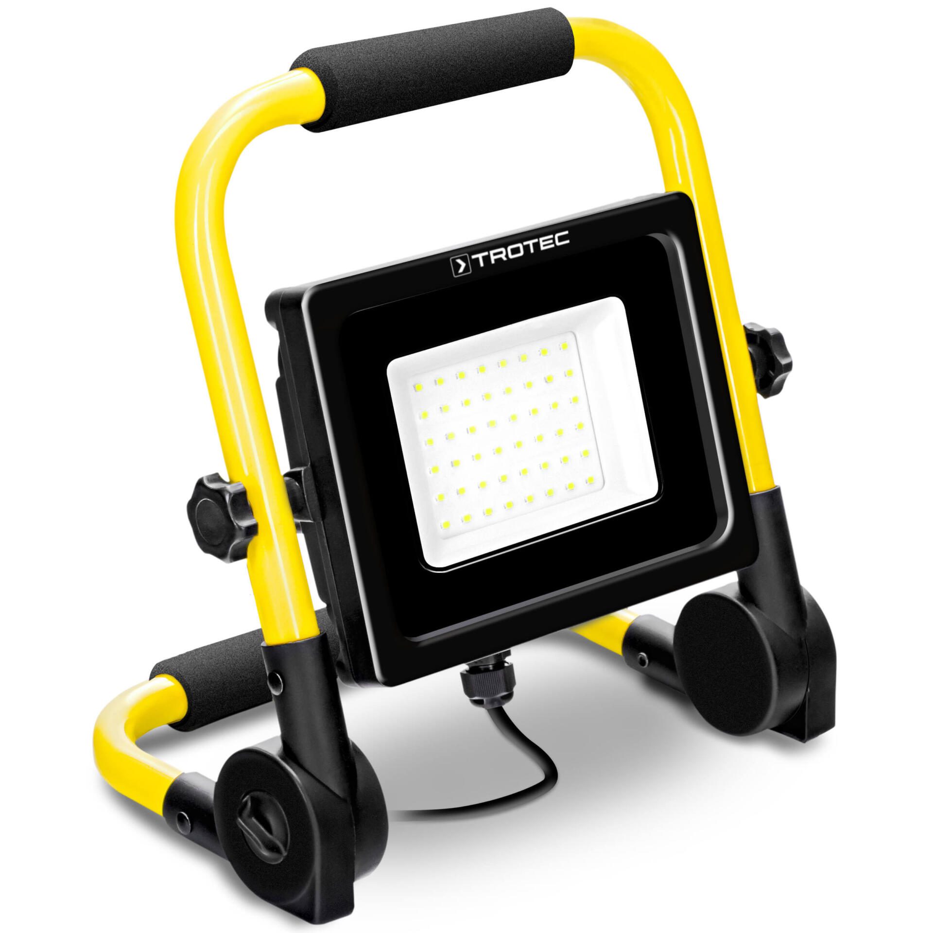 LED-Baustrahler PWLS 10-30 von Trotec: Robuster, tragbarer Strahler mit gelbem Rahmen und schwarzem Griff für den flexiblen Einsatz auf Baustellen.