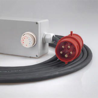 Thermostat für TEH 70/100 & TDE 65/95 Elektroheizer: Detailansicht des Temperaturreglers und des roten Starkstromsteckers für Heizgeräte.