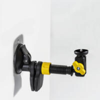Kombihalterung mit Universalklemme: Saugnapf an Wand befestigt, gelbe Details, vielseitig für Fotos & Videos. Stabile Kamerahalterung.