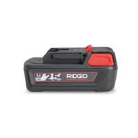 Nahaufnahme eines Ridgid 18V 2.5Ah Li-Ion Akkus. Der Akku ist schwarz mit roten Akzenten und zeigt die 2.5Ah Kapazität deutlich.
