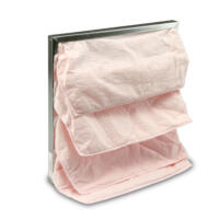 TAC-6500-F7 Taschenfilter: Detailansicht eines rosa Taschenfilters in einem Metallrahmen. Ideal für saubere Luft und effiziente Filtration.