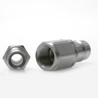 Detailaufnahme Adapterset Tankkit L-Schlauch: Präzisionsgefertigte Komponenten für sichere Tankverbindungen. Hochwertige Verarbeitung für zuverlässige Leistung.