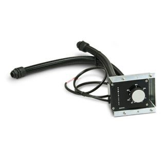 Detailansicht Einbauhygrostat für TTK 800: Bedienelement mit Drehknopf und Kabeln. Steuert Feuchtigkeit präzise. Ideal für Trotec Luftentfeuchter.